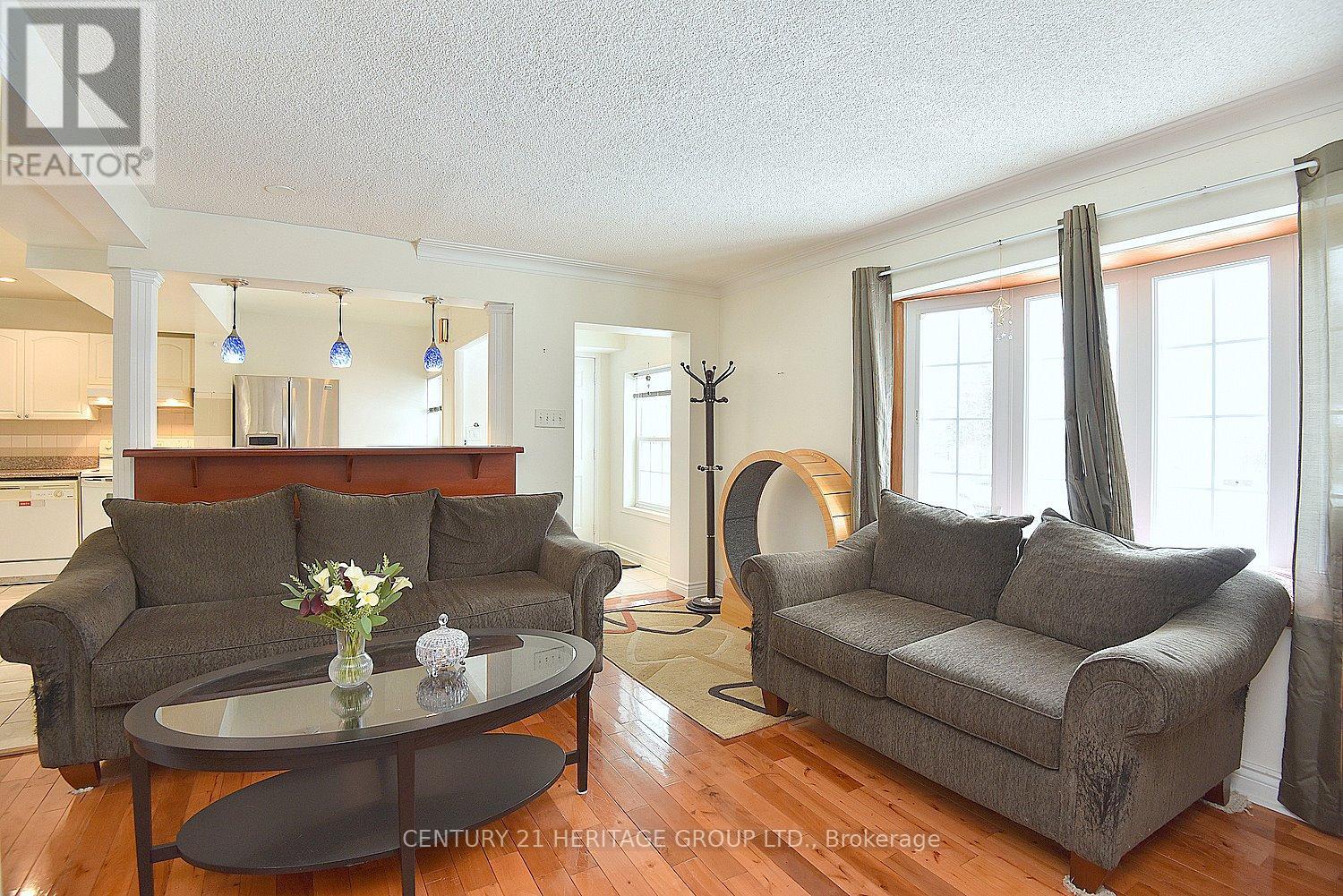 1022 Willowdale Avenue, Toronto (Newtonbrook East), Ontario  M2M 3E1 - Photo 8 - C12934590