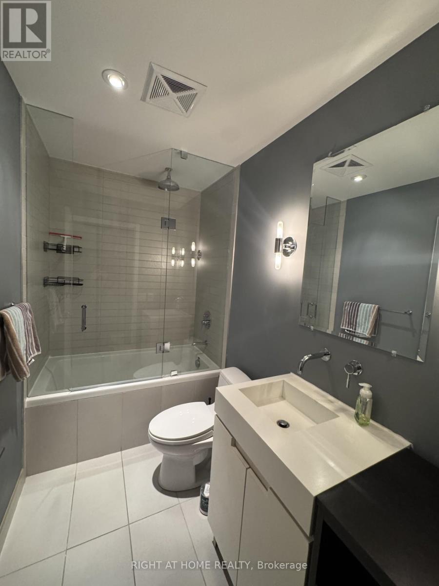 413 - 25 Oxley Street, Toronto, Ontario  M5V 2J5 - Photo 17 - C12934614