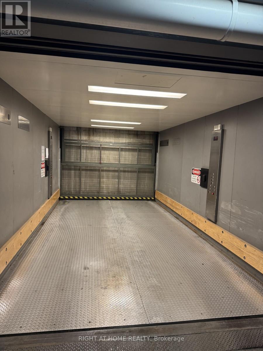 413 - 25 Oxley Street, Toronto, Ontario  M5V 2J5 - Photo 21 - C12934614