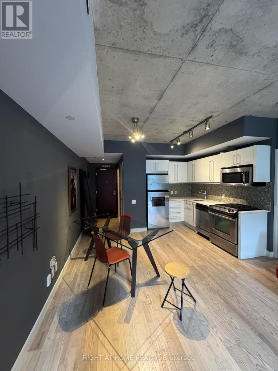 413 - 25 Oxley Street, Toronto, Ontario  M5V 2J5 - Photo 8 - C12934614
