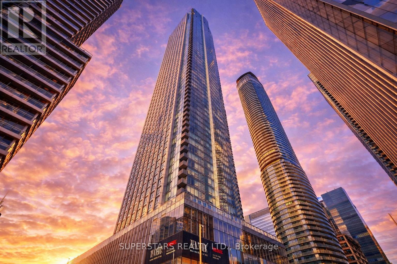 4208 - 10 York Street, Toronto, Ontario  M5J 0E1 - Photo 1 - C12934664