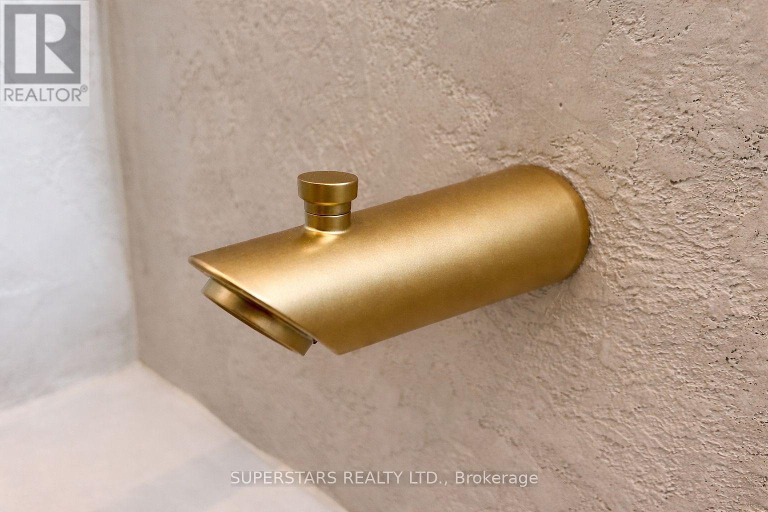 4208 - 10 York Street, Toronto, Ontario  M5J 0E1 - Photo 14 - C12934664