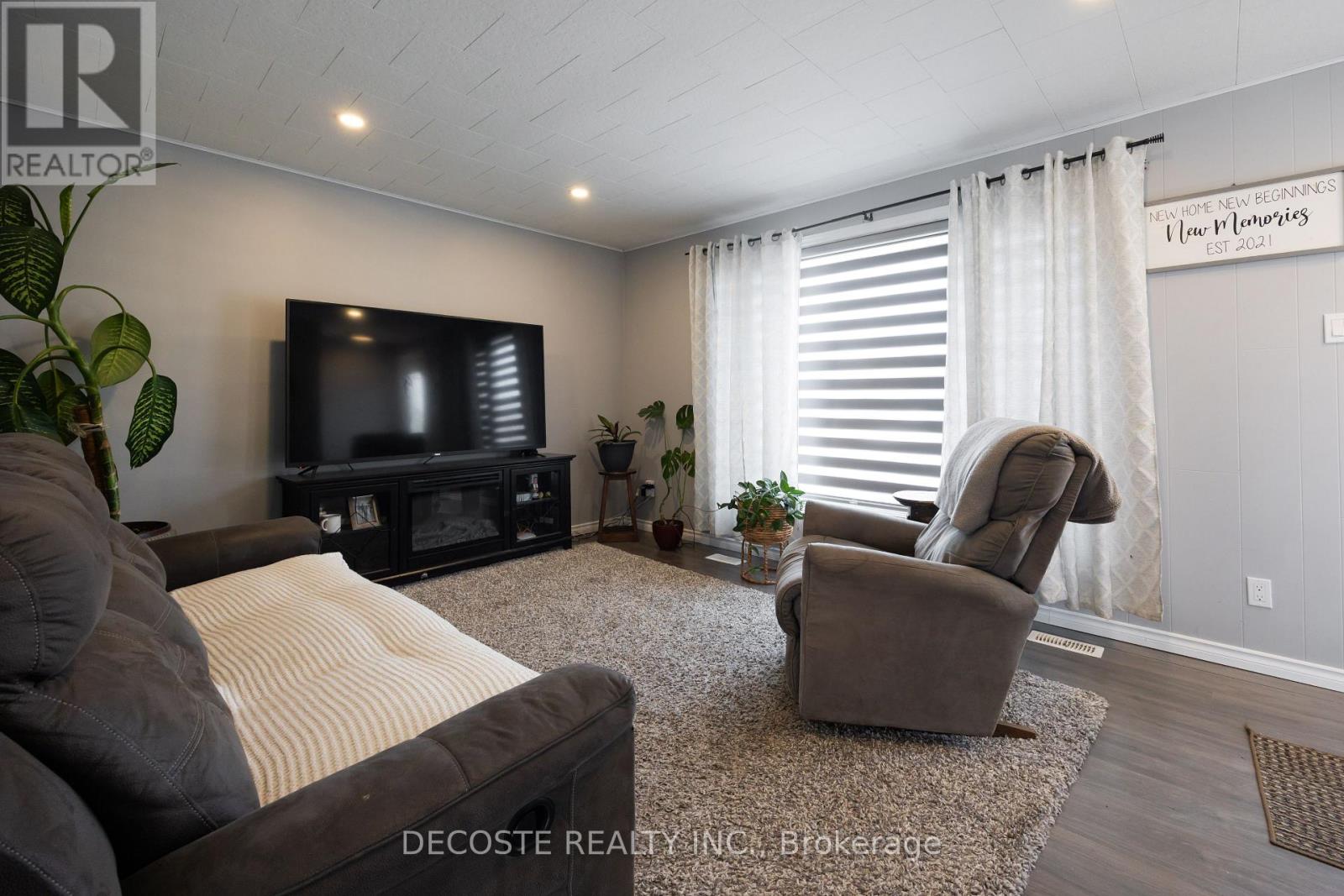 4213 Lancaster Street, South Glengarry, Ontario  K0C 1L0 - Photo 6 - X12934704