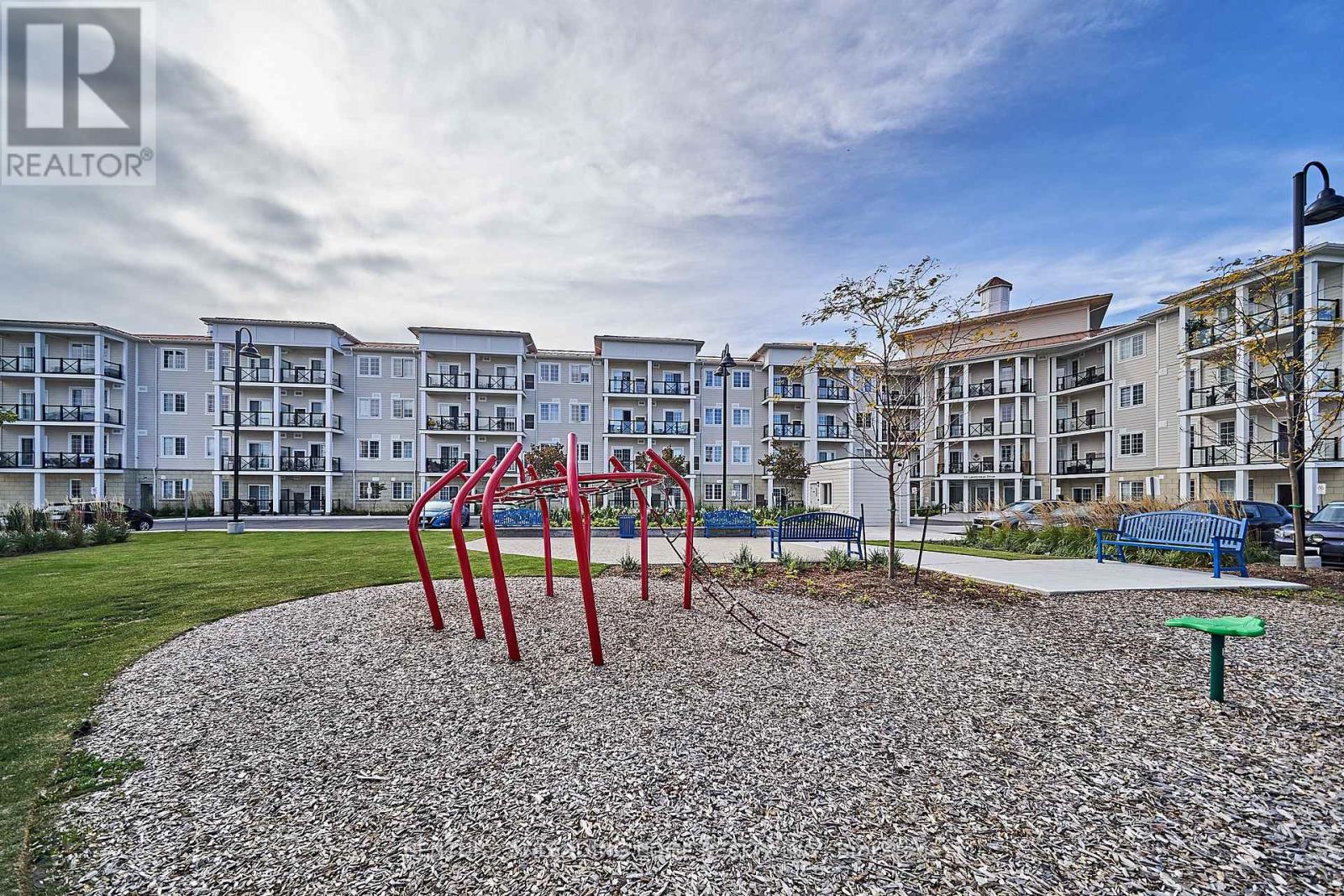 105 - 50 Lakebreeze Drive, Clarington, Ontario L1B 0V9 - Photo 30 - E12934658