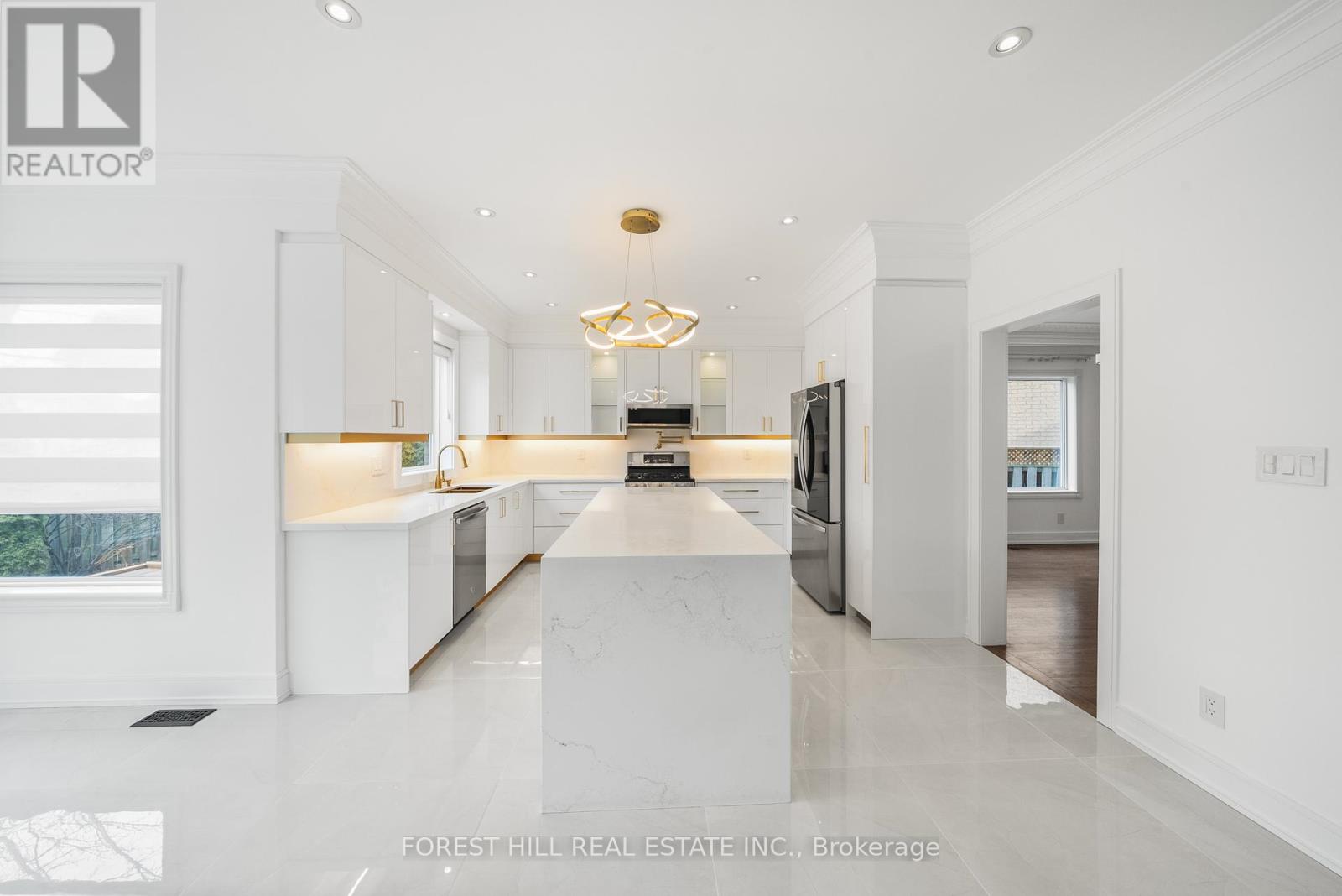 12 Fisico Court, Richmond Hill, Ontario  L4B 3Z2 - Photo 10 - N12934558