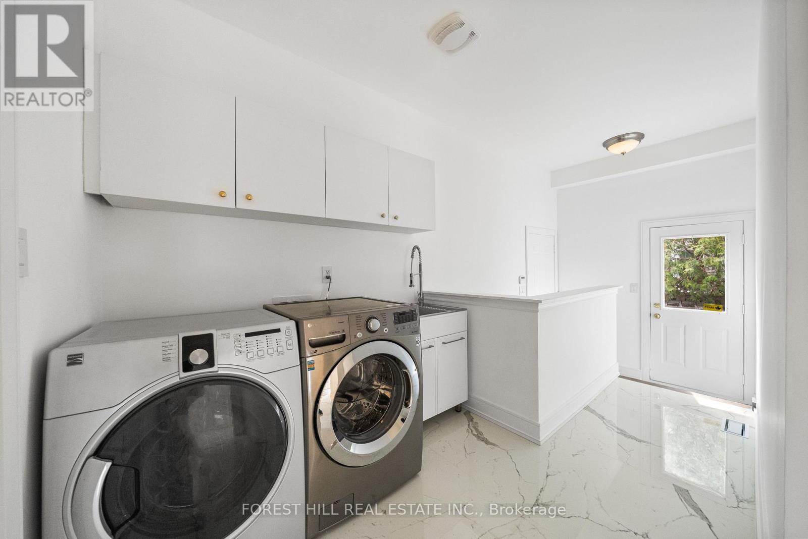 12 Fisico Court, Richmond Hill, Ontario  L4B 3Z2 - Photo 14 - N12934558