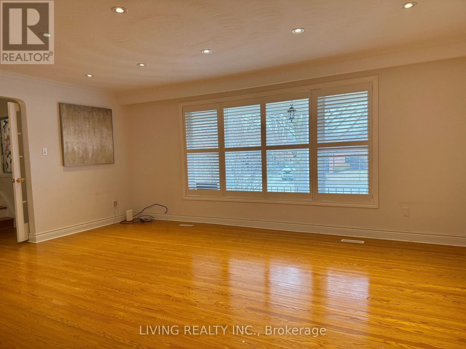 156 Fitzgerald Avenue, Markham, Ontario  L3R 1R6 - Photo 3 - N12934594