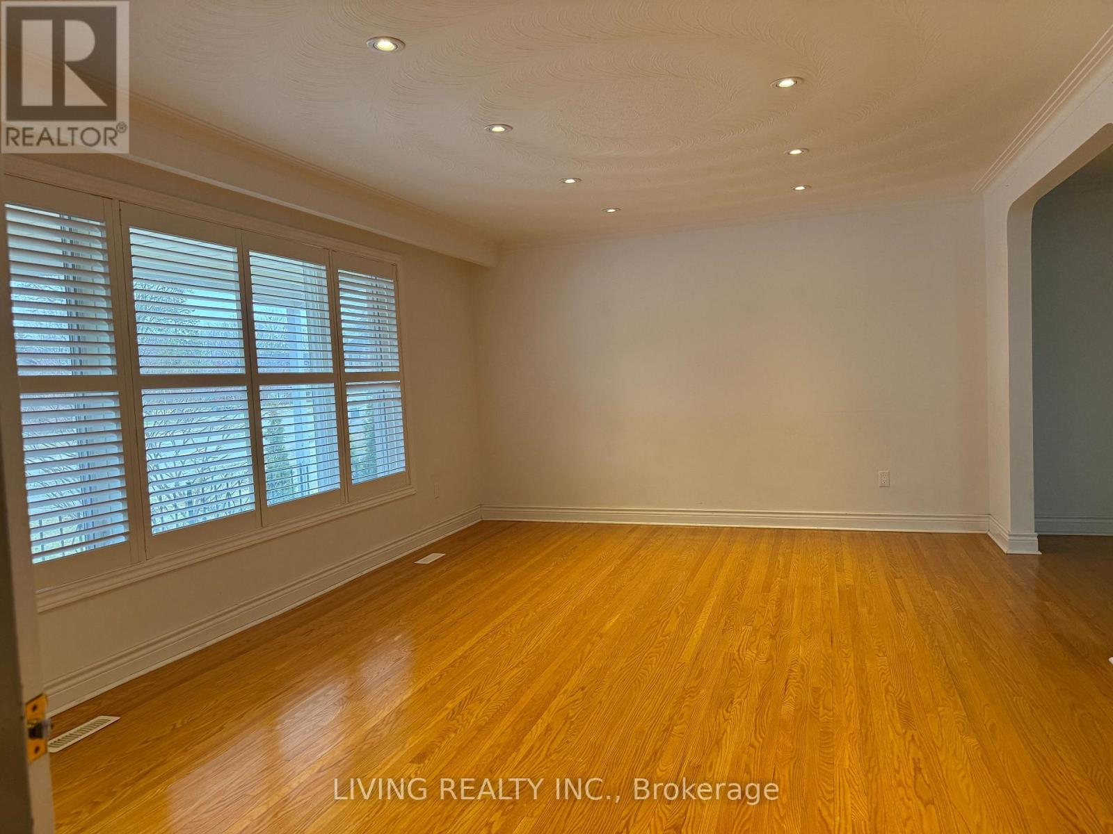 156 Fitzgerald Avenue, Markham, Ontario  L3R 1R6 - Photo 4 - N12934594