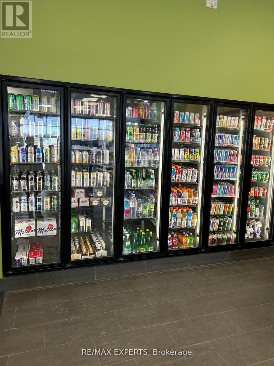 C6 - 1410 Major Mackenzie Drive, Vaughan, Ontario  L6A 4H6 - Photo 5 - N12934608