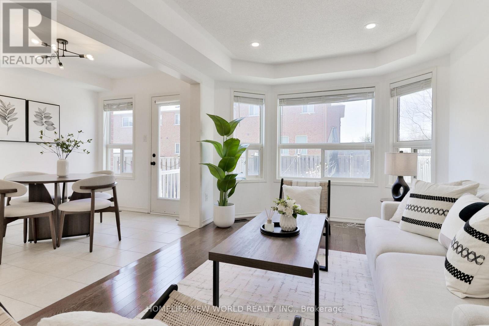 113 James Mccullough Road, Whitchurch-Stouffville (Stouffville), Ontario  L4A 0Z2 - Photo 3 - N12934674