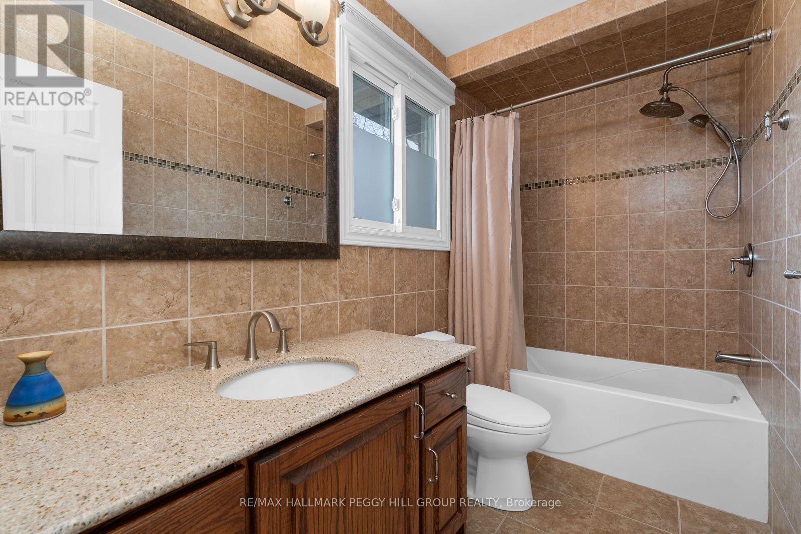 46 Oakridge Drive, Barrie (Sunnidale), Ontario  L4N 5N8 - Photo 9 - S12934650