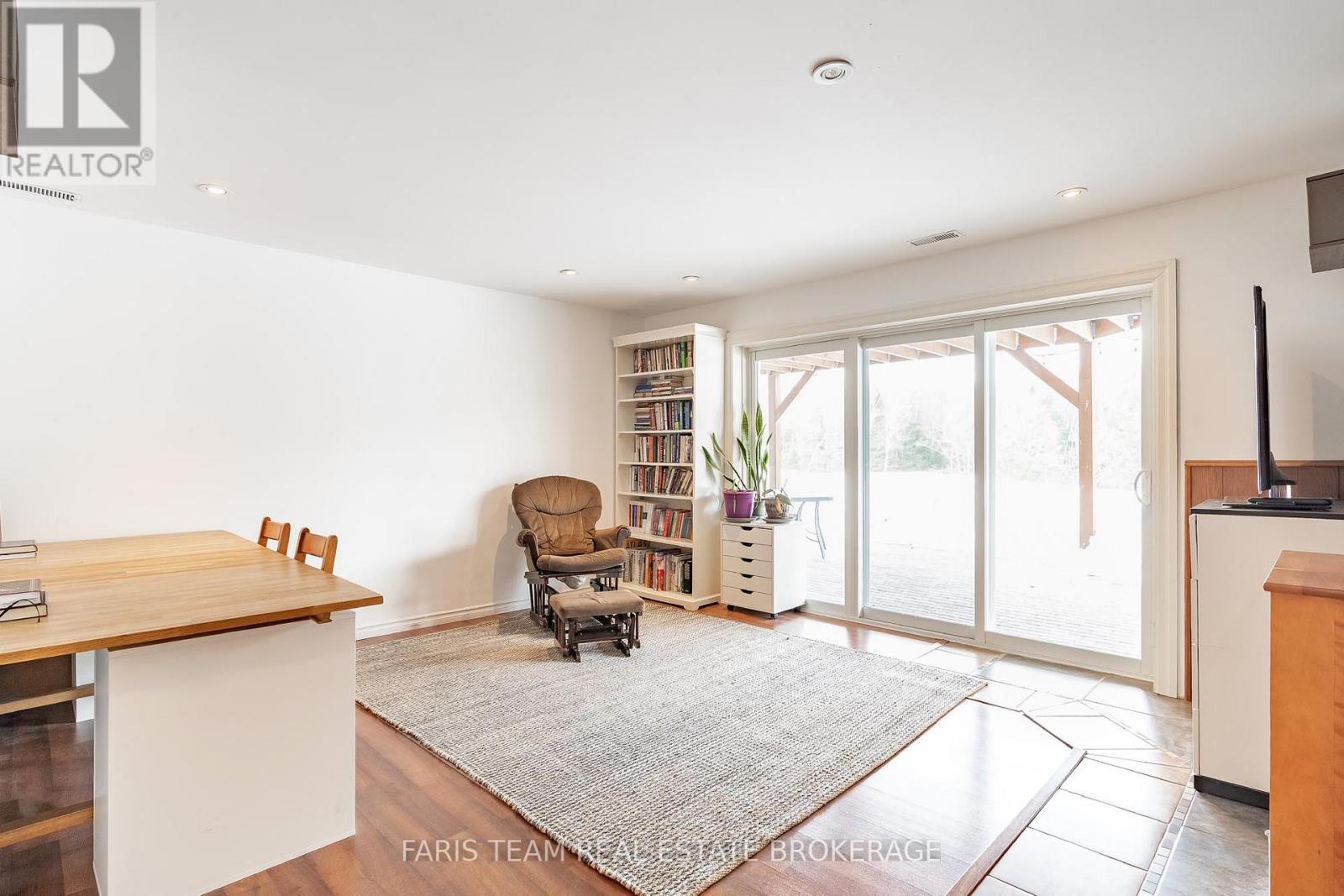 1520 Rosemount Road, Tay, Ontario  L0K 2C0 - Photo 18 - S12934686