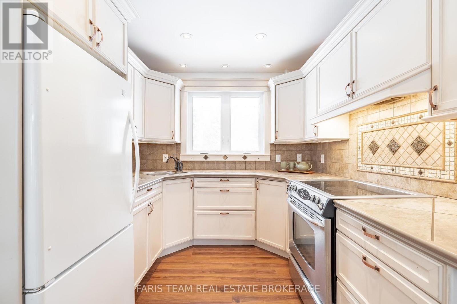 1520 Rosemount Road, Tay, Ontario  L0K 2C0 - Photo 8 - S12934686