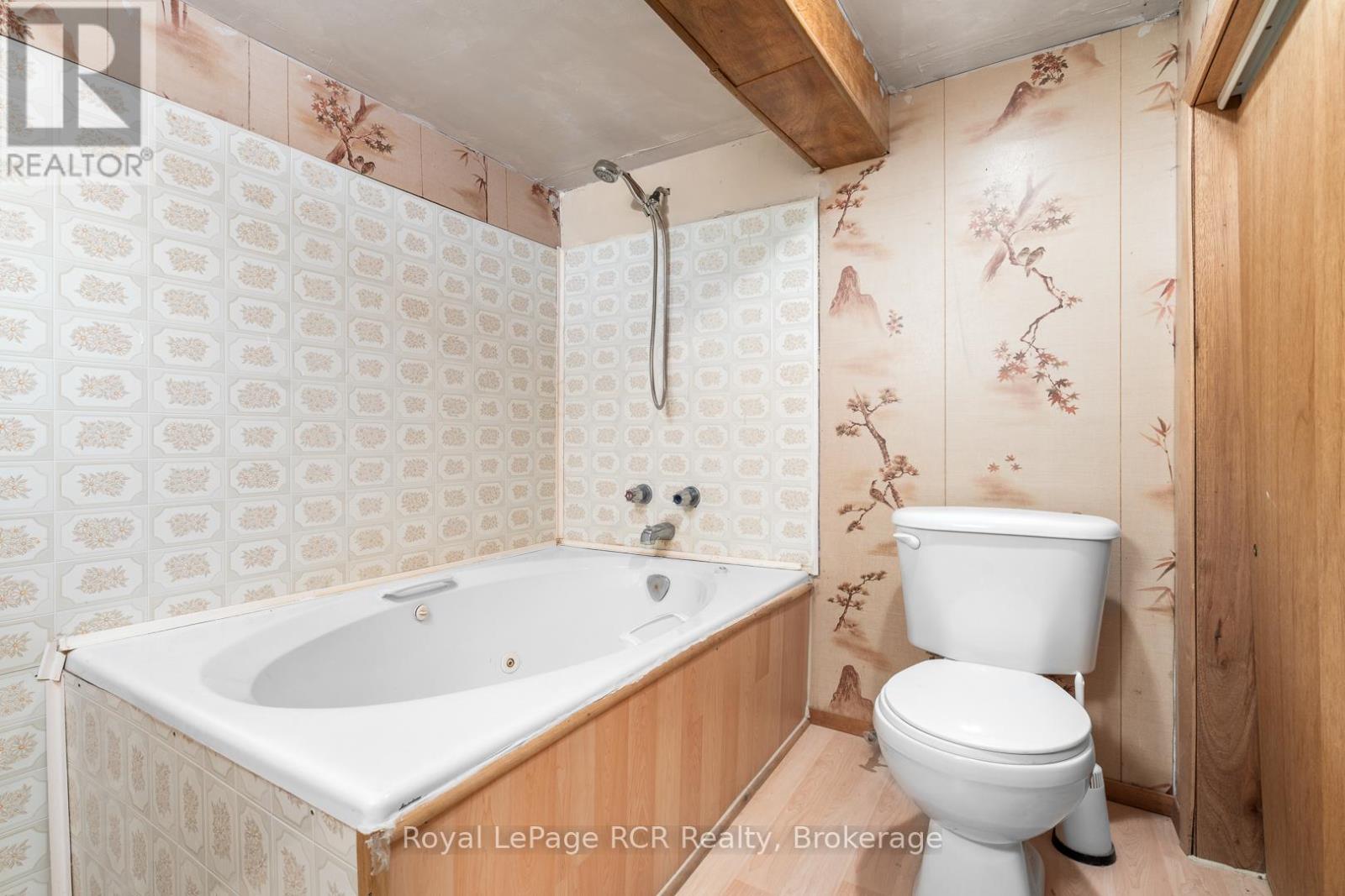 313338 6 Highway, West Grey, Ontario  N0G 1R0 - Photo 33 - X12905776