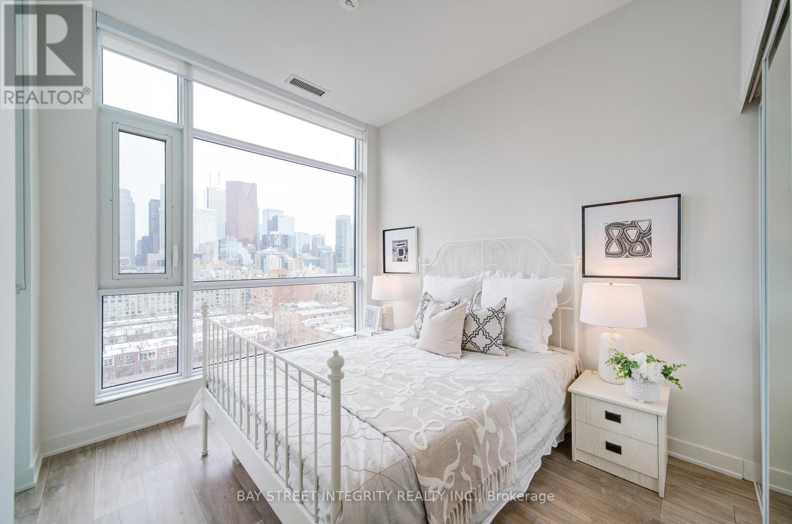 1126 - 121 Lower Sherbourne Street, Toronto, Ontario  M5A 0W8 - Photo 5 - C12904474