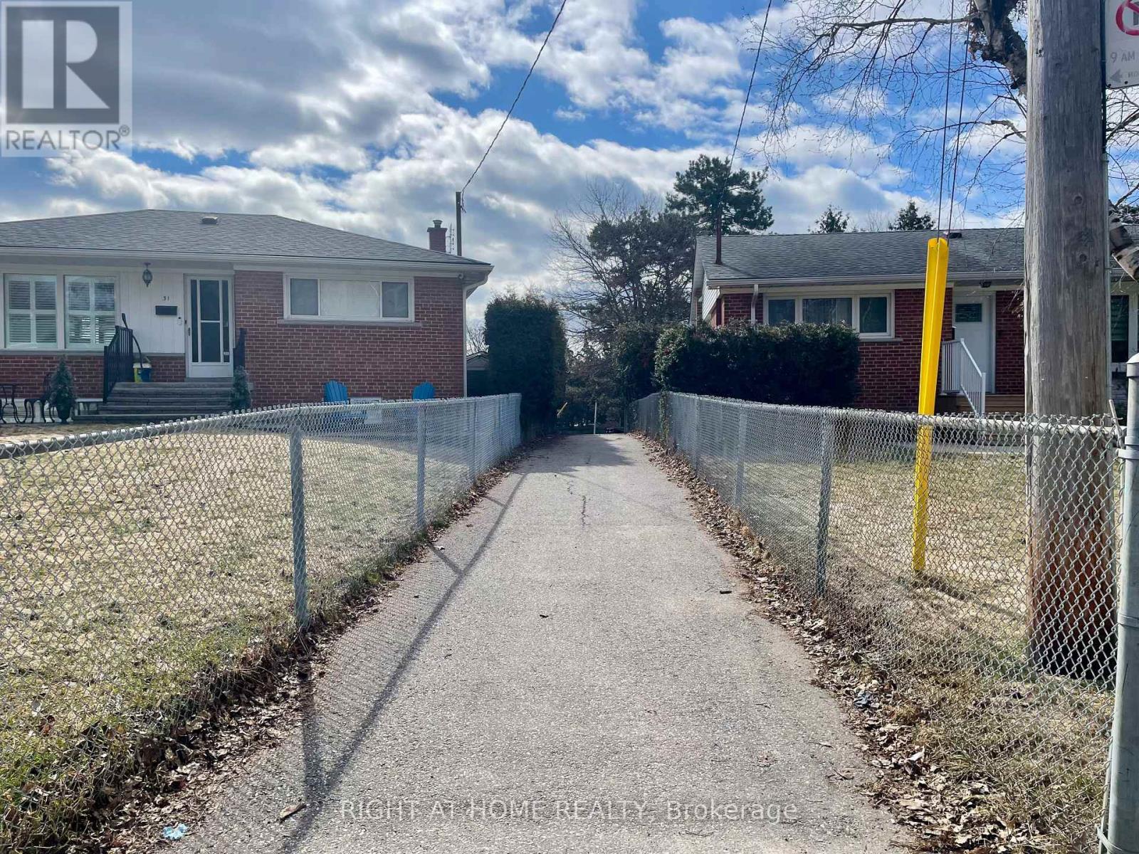 60 Lionel Heights Crescent, Toronto, Ontario  M3A 1M1 - Photo 33 - C12924540