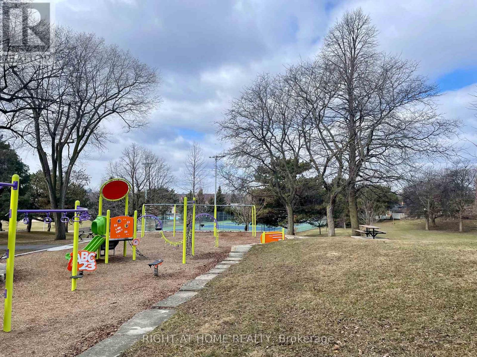 60 Lionel Heights Crescent, Toronto, Ontario  M3A 1M1 - Photo 35 - C12924540