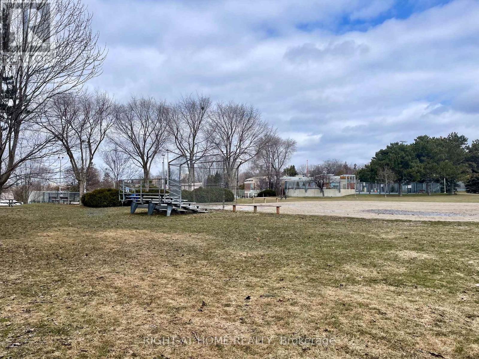 60 Lionel Heights Crescent, Toronto, Ontario  M3A 1M1 - Photo 38 - C12924540