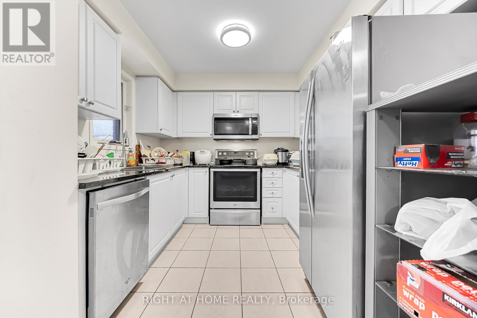 46 Odoardo Di Santo Circle, Toronto, Ontario  M3L 0E7 - Photo 11 - W12934560