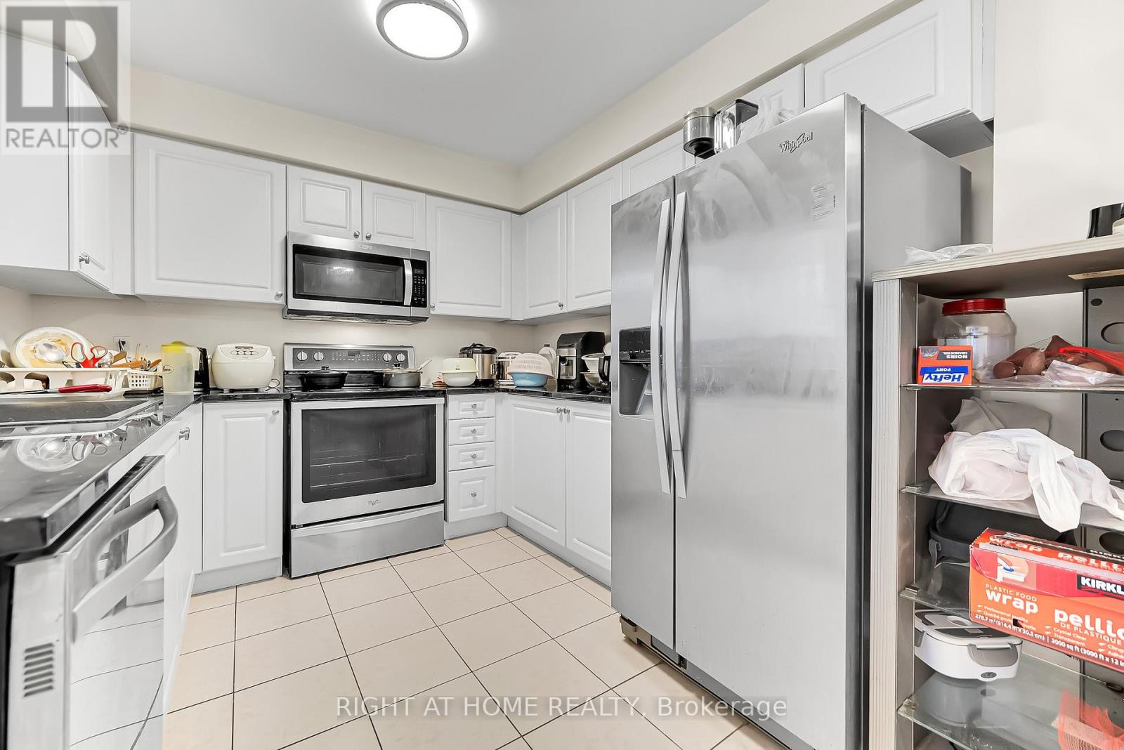 46 Odoardo Di Santo Circle, Toronto, Ontario  M3L 0E7 - Photo 12 - W12934560