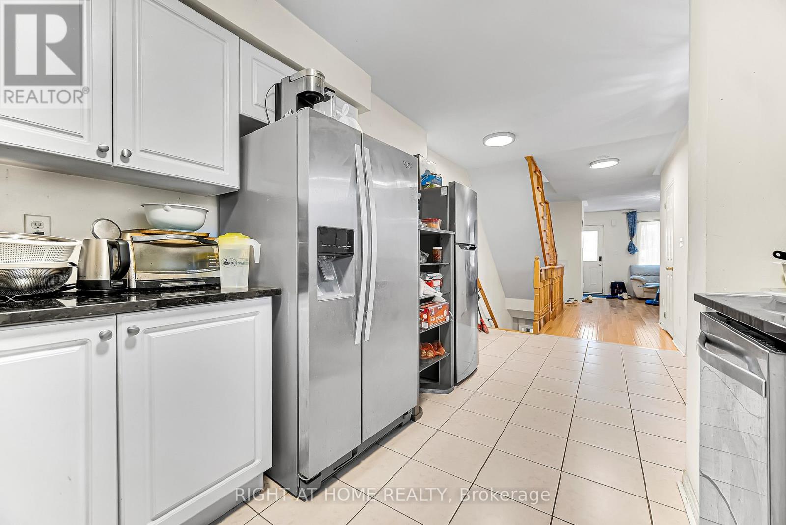 46 Odoardo Di Santo Circle, Toronto, Ontario  M3L 0E7 - Photo 13 - W12934560