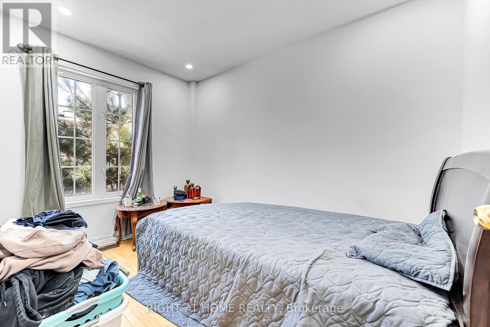 46 Odoardo Di Santo Circle, Toronto, Ontario  M3L 0E7 - Photo 21 - W12934560