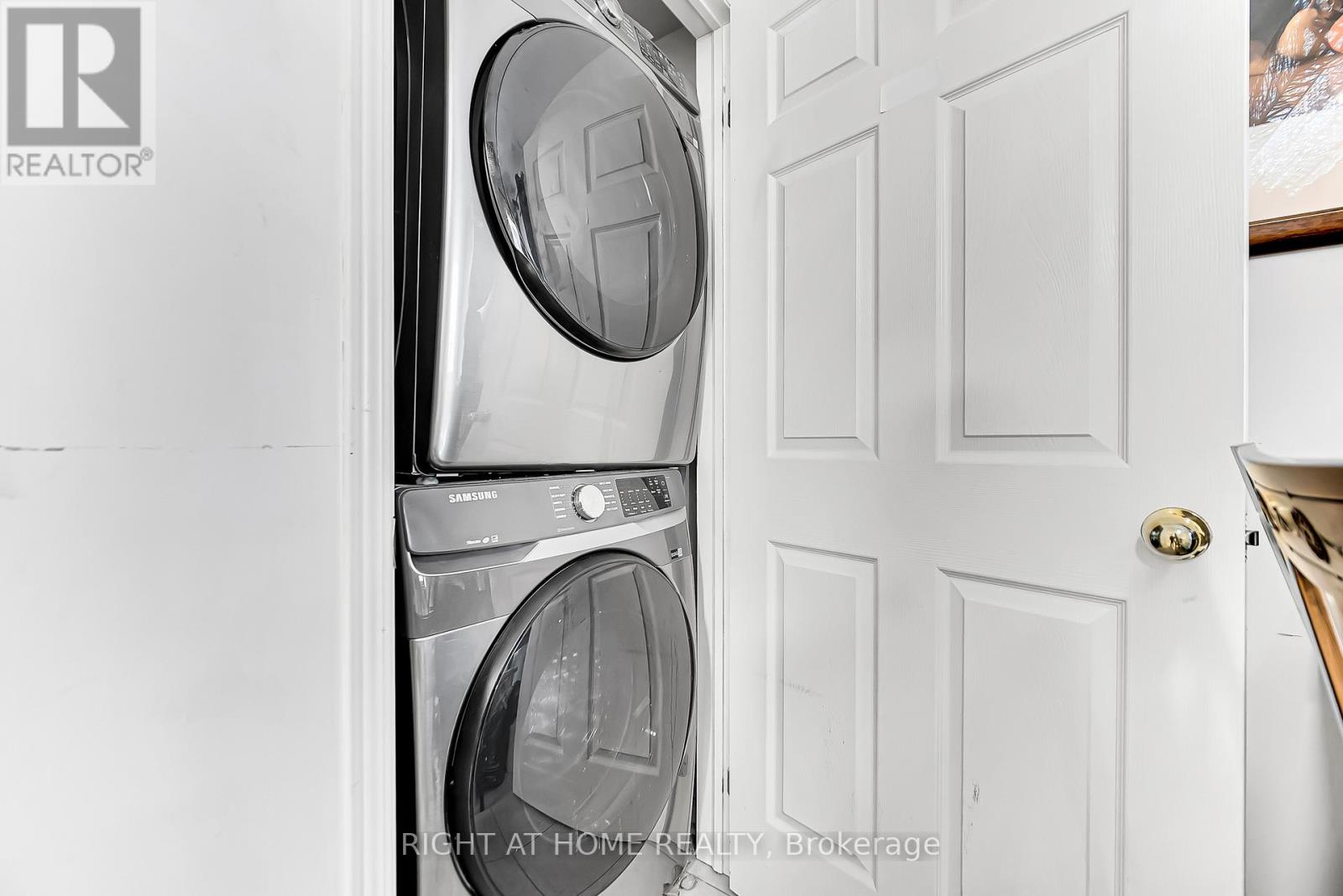 46 Odoardo Di Santo Circle, Toronto, Ontario  M3L 0E7 - Photo 24 - W12934560