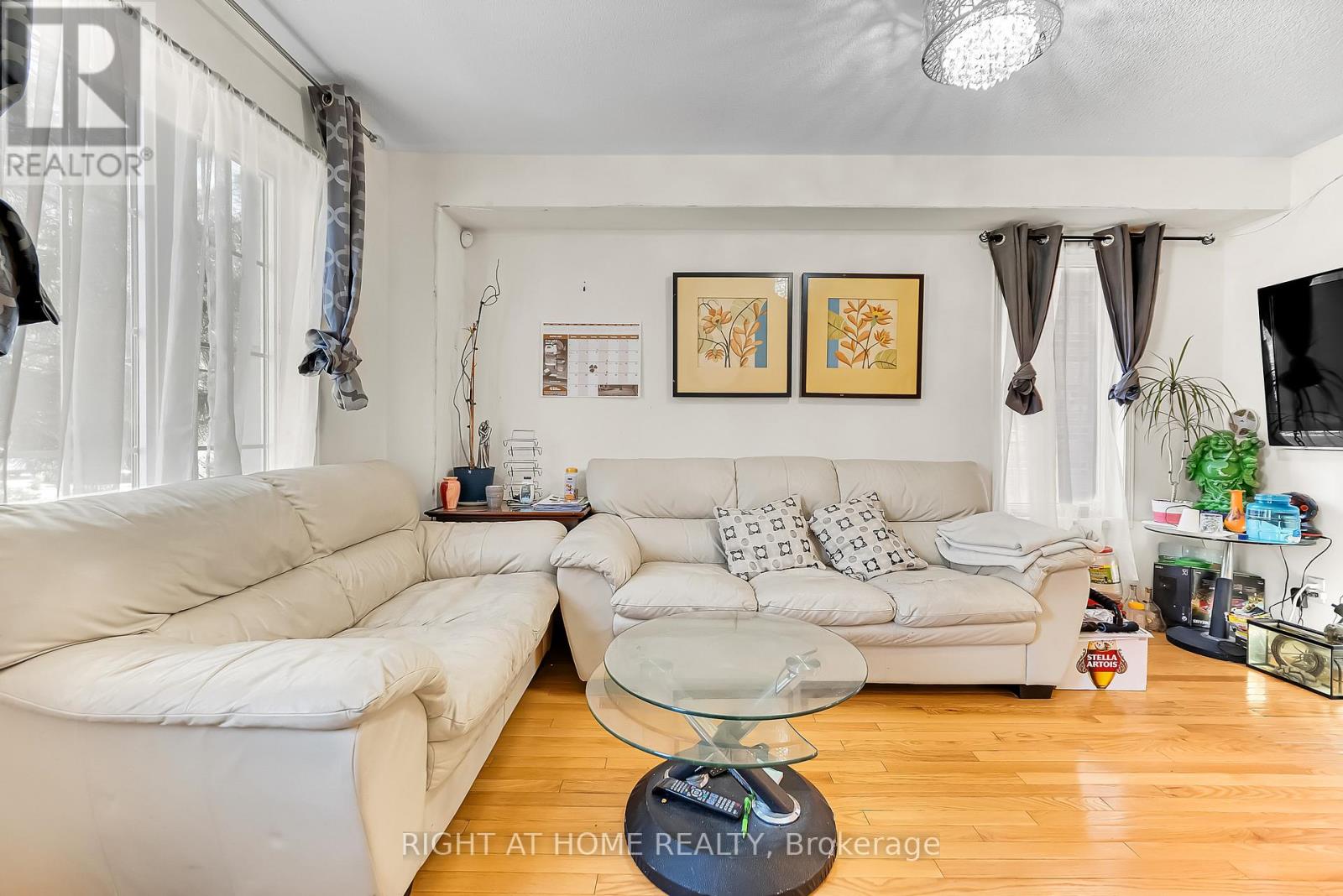 46 Odoardo Di Santo Circle, Toronto, Ontario  M3L 0E7 - Photo 8 - W12934560