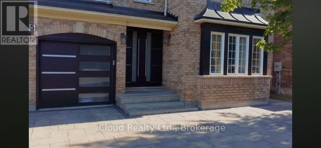 15 Nina Place, Brampton, Ontario  L7A 2E4 - Photo 2 - W12934566