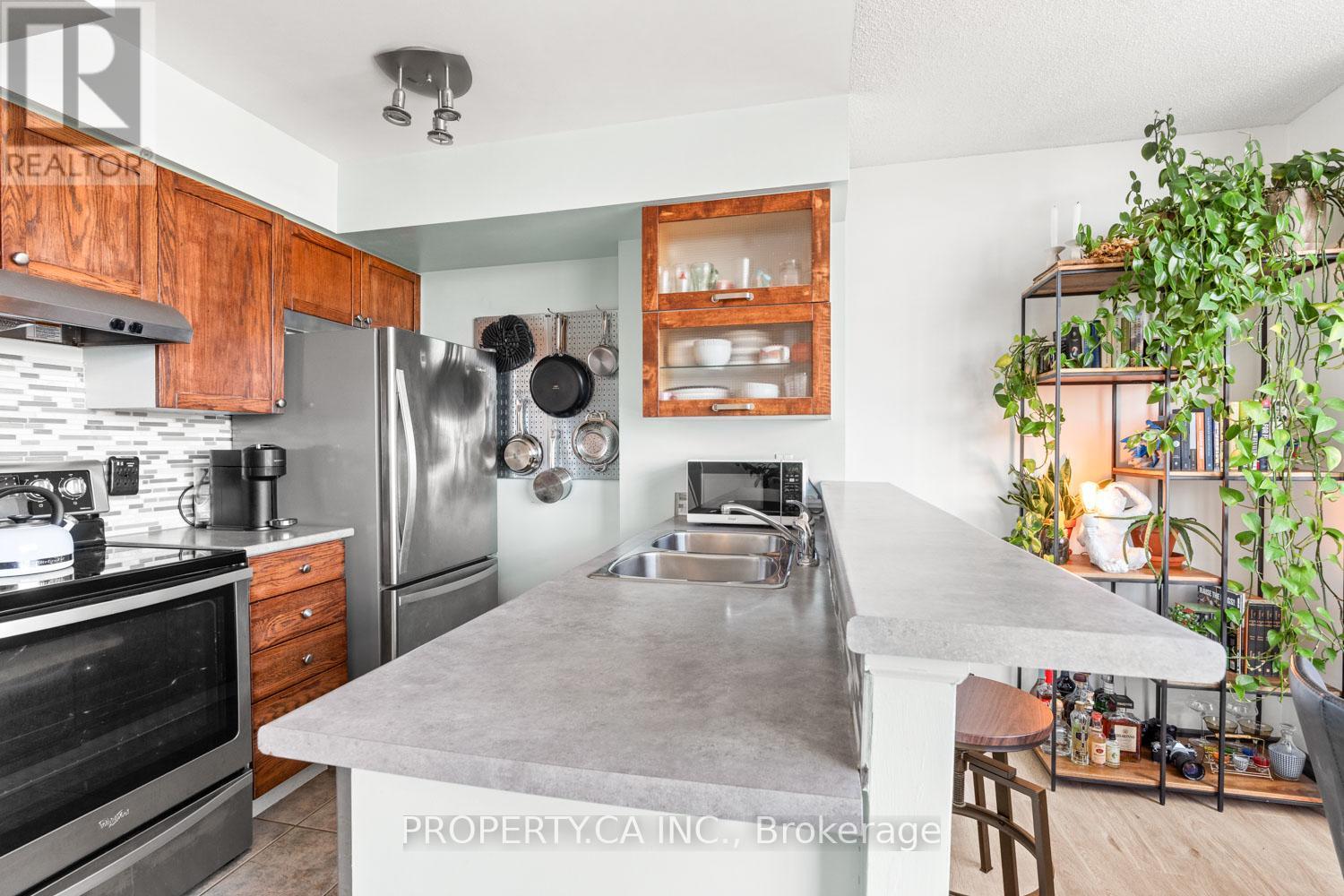 421 - 200 Manitoba Street, Toronto (Mimico), Ontario  M8Y 3Y9 - Photo 11 - W12934580