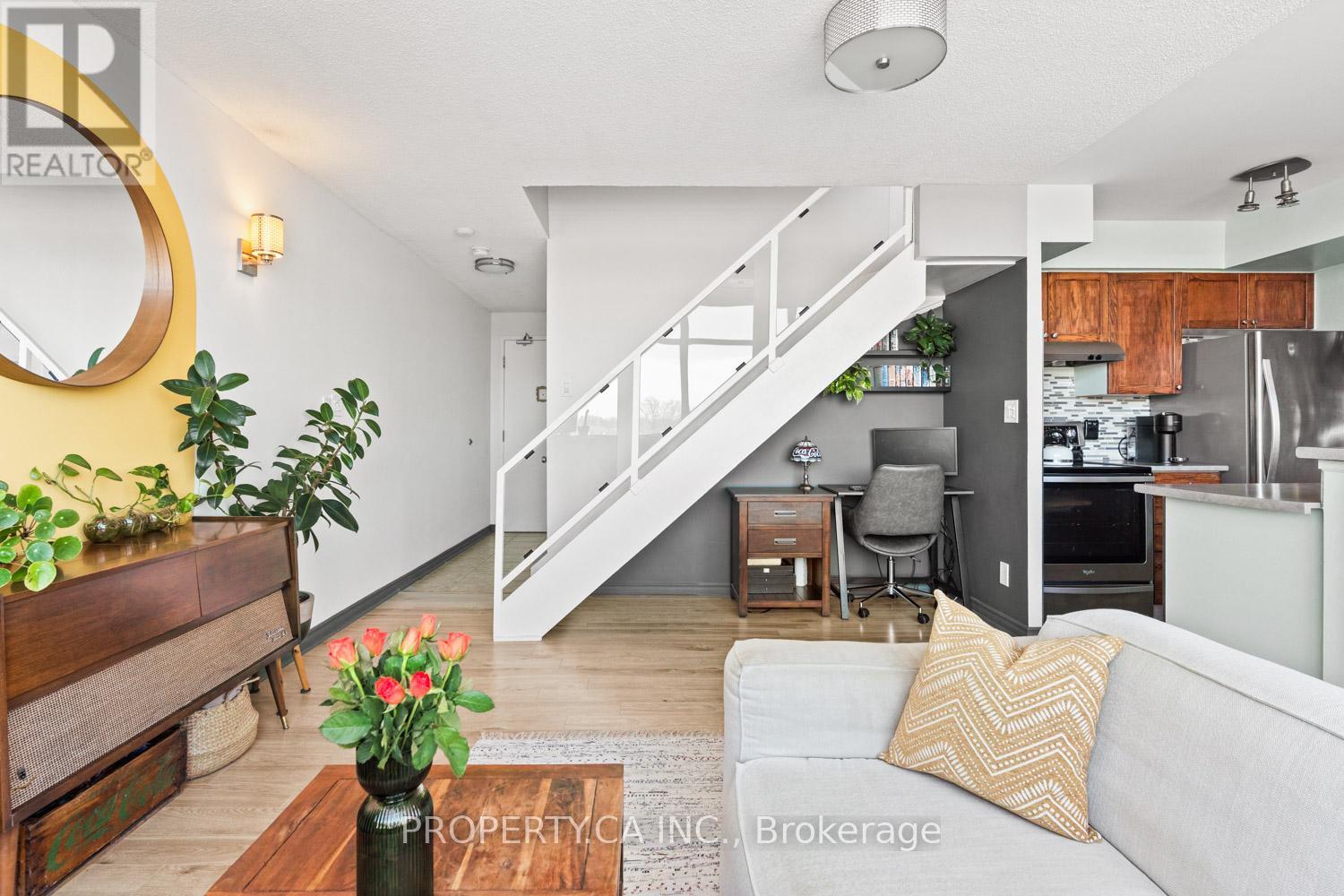 421 - 200 Manitoba Street, Toronto (Mimico), Ontario  M8Y 3Y9 - Photo 3 - W12934580