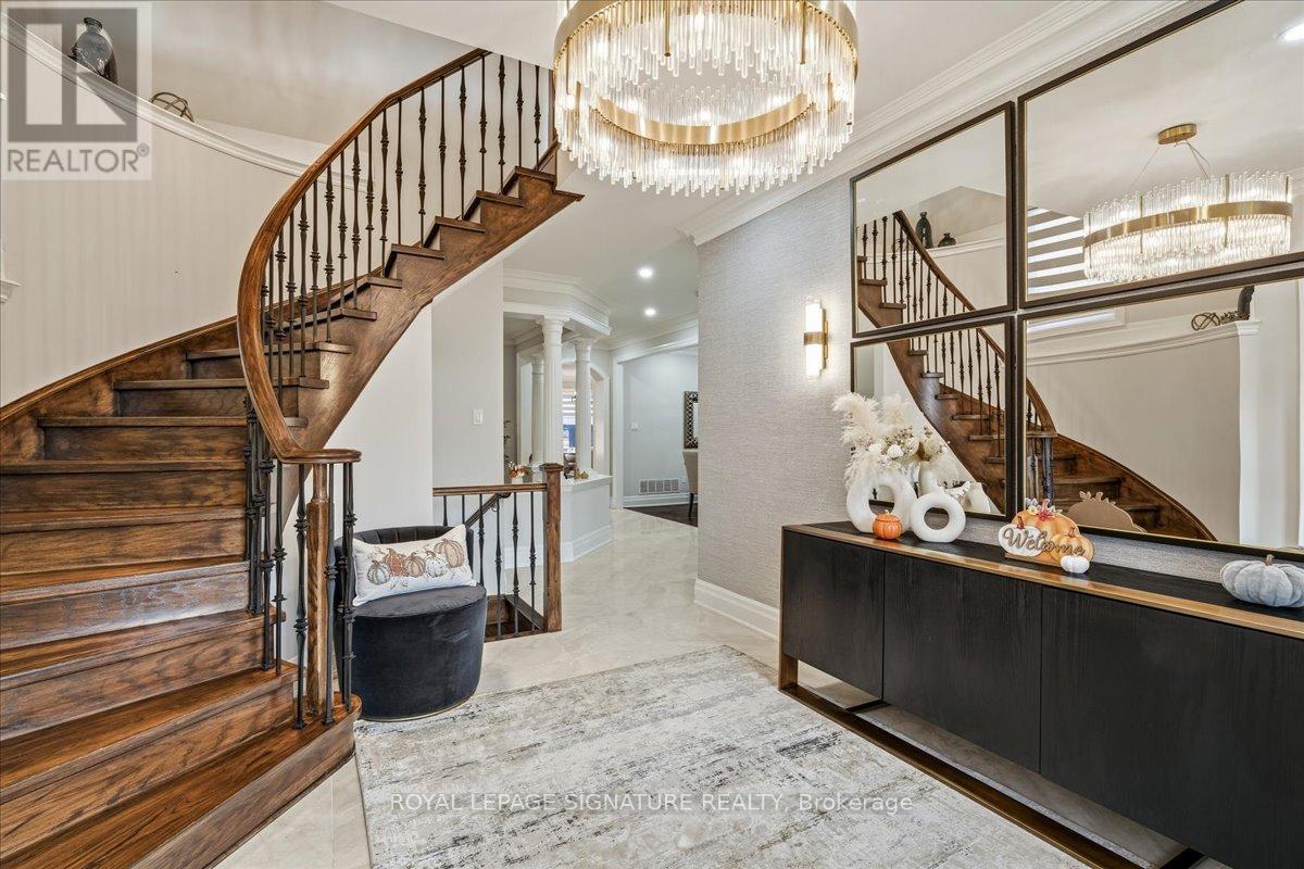 1268 Kestell Boulevard, Oakville, Ontario  L6H 0B3 - Photo 2 - W12934592