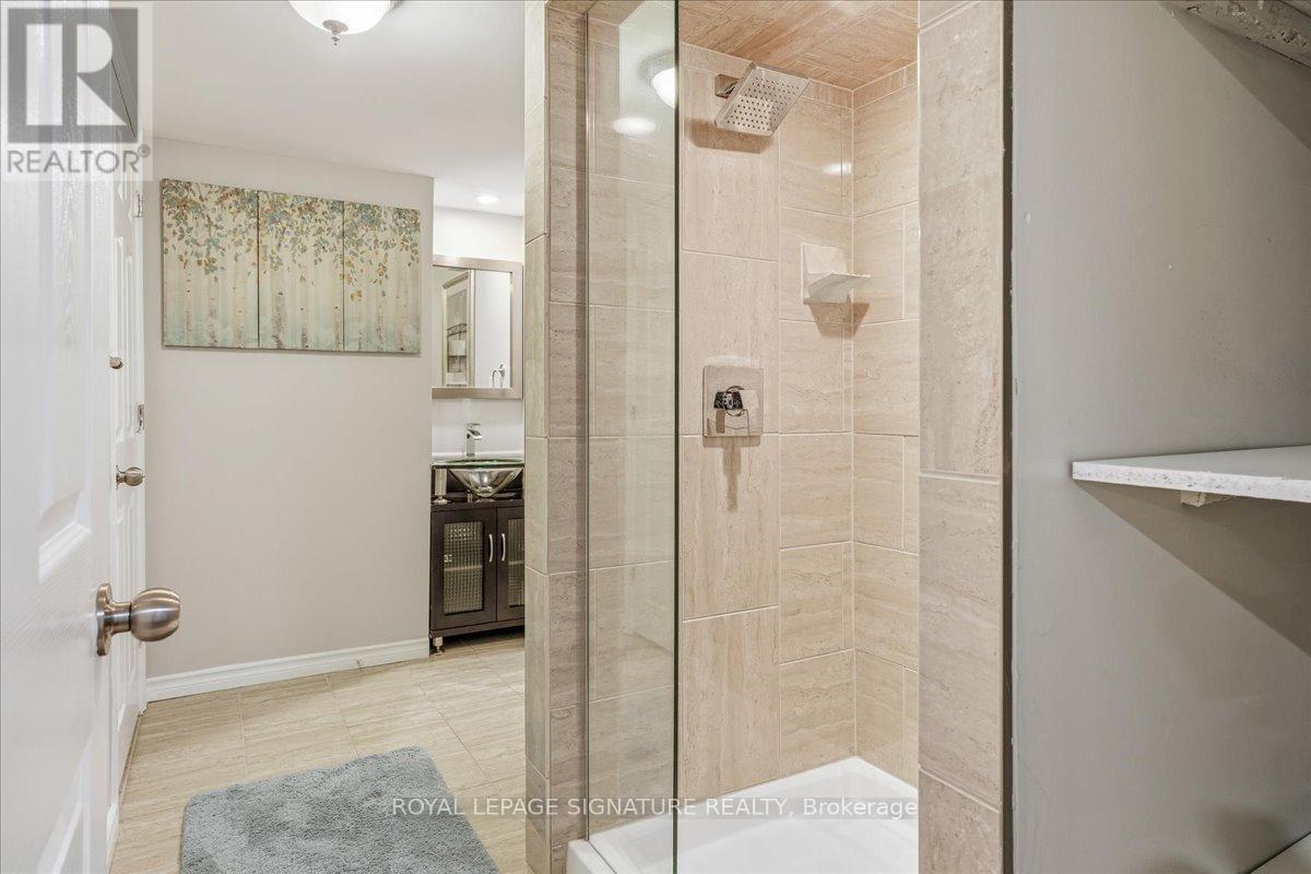 1268 Kestell Boulevard, Oakville, Ontario  L6H 0B3 - Photo 25 - W12934592