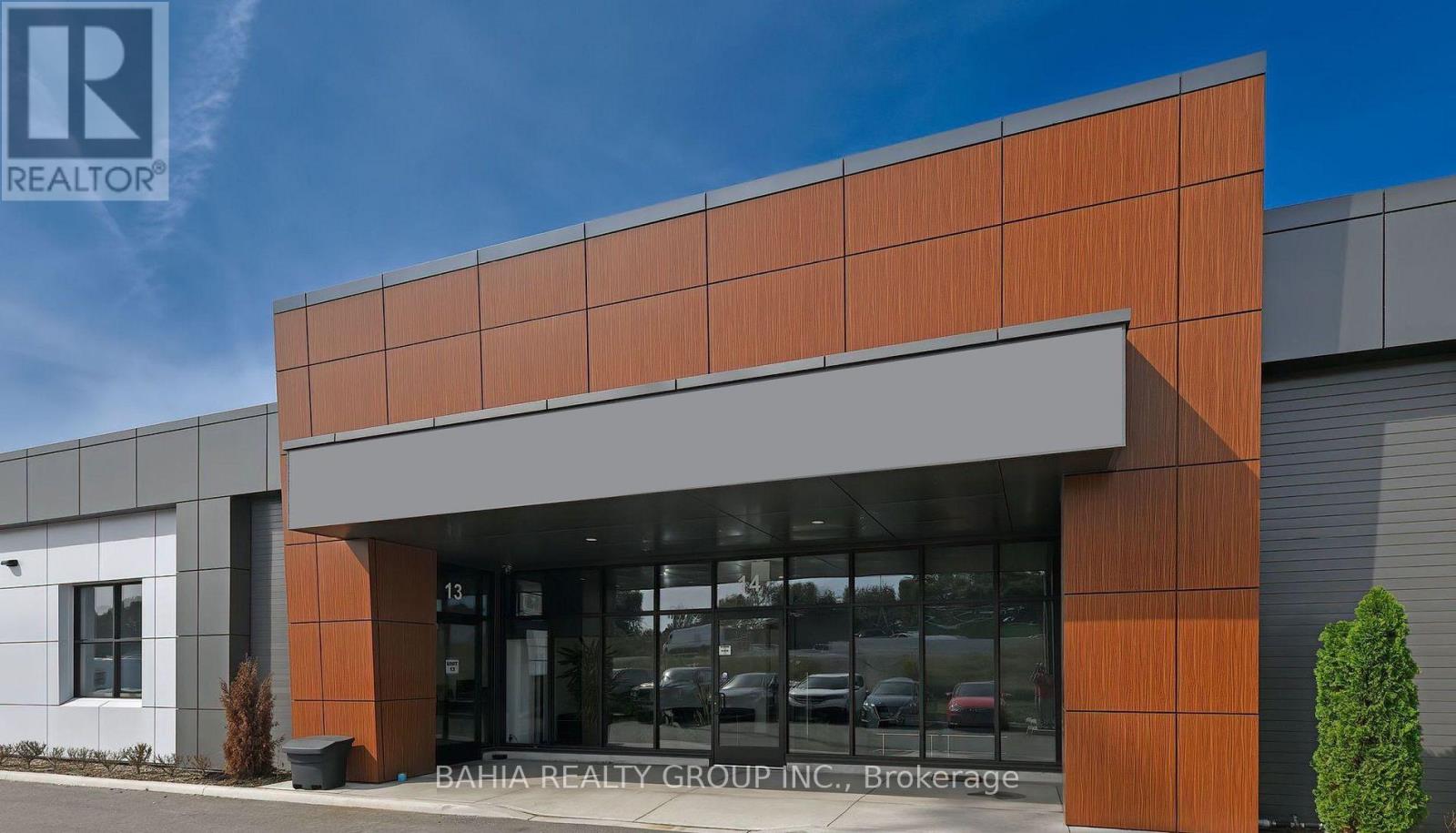 13 - 35 STOFFEL DRIVE, Toronto, Ontario