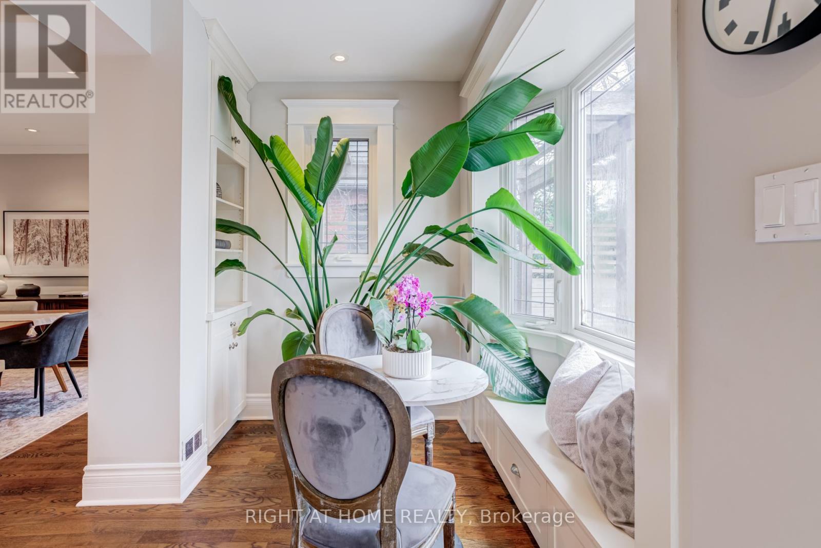 19 Rowland Street, Toronto, Ontario  M6P 1M2 - Photo 14 - W12934654