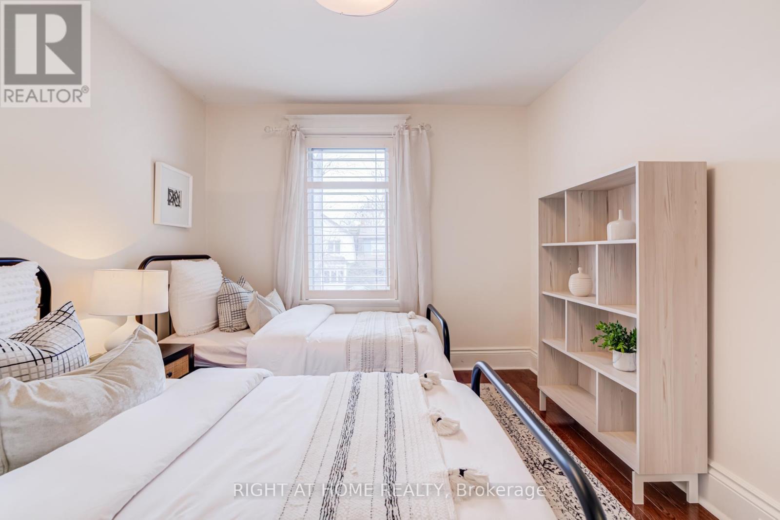 19 Rowland Street, Toronto, Ontario  M6P 1M2 - Photo 23 - W12934654