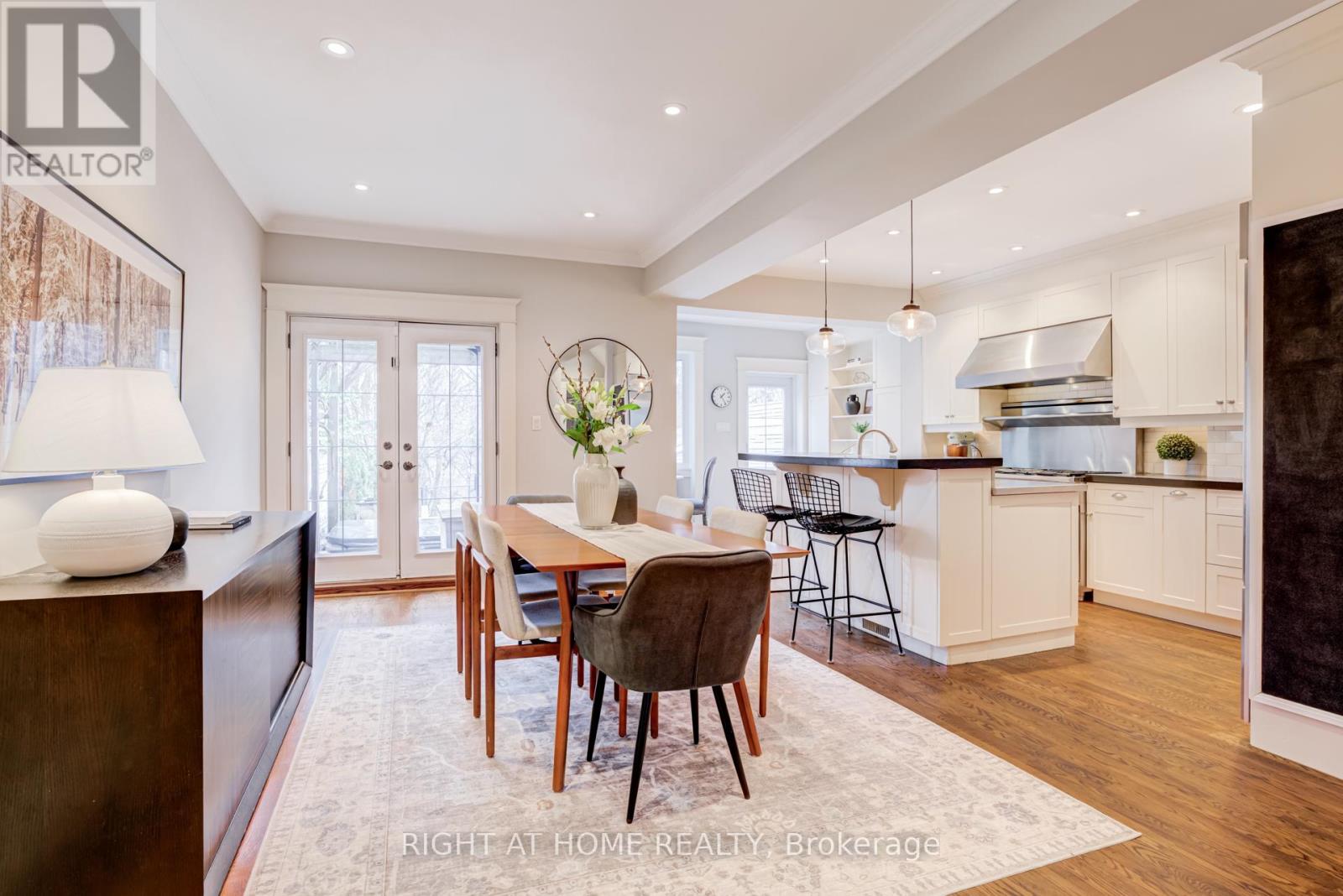 19 Rowland Street, Toronto, Ontario  M6P 1M2 - Photo 5 - W12934654