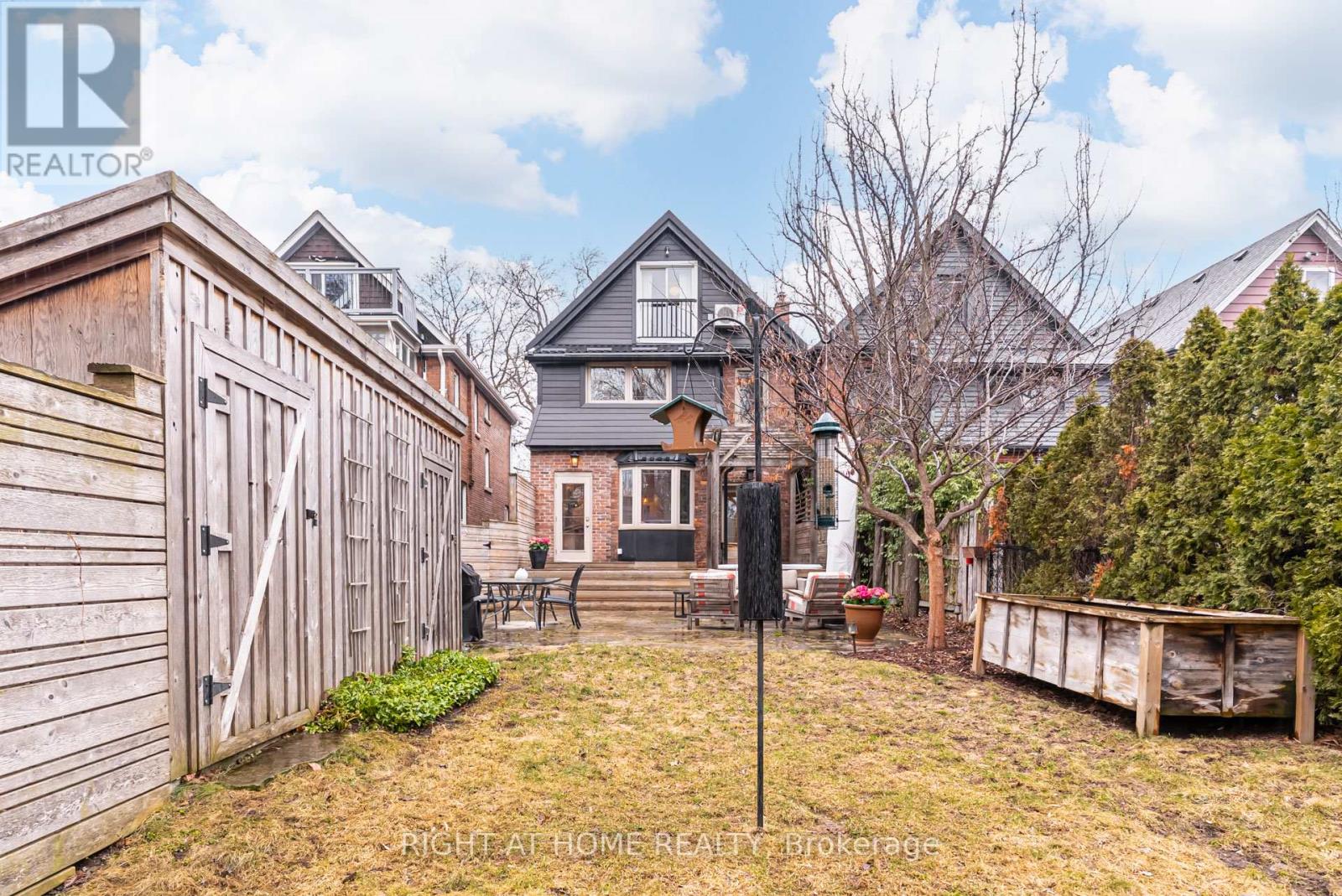 19 Rowland Street, Toronto, Ontario  M6P 1M2 - Photo 50 - W12934654