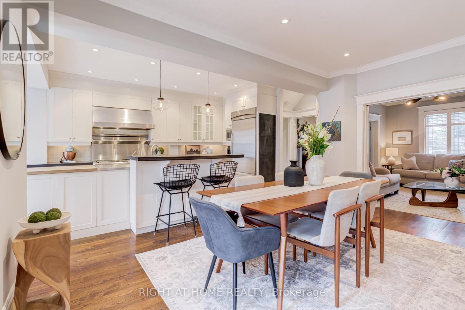 19 Rowland Street, Toronto, Ontario  M6P 1M2 - Photo 8 - W12934654