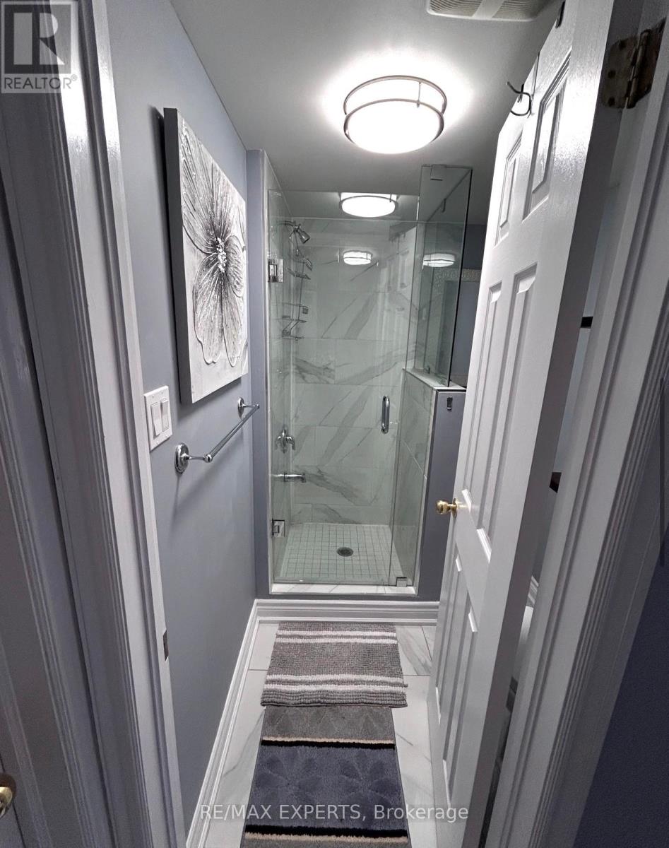 46 Joseph Griffith Lane, Toronto, Ontario  M3L 0C7 - Photo 5 - W12934672