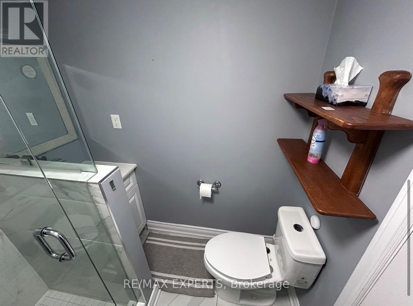 46 Joseph Griffith Lane, Toronto, Ontario  M3L 0C7 - Photo 6 - W12934672