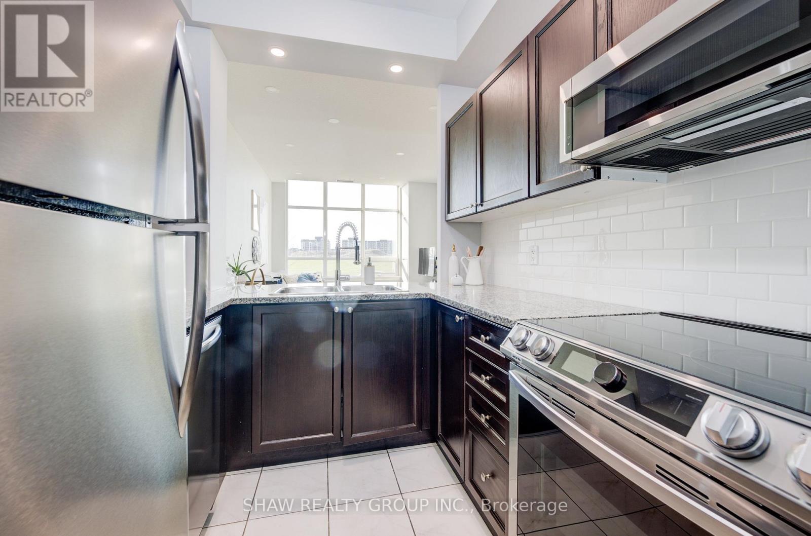 101 - 2379 Central Park Drive, Oakville, Ontario  L6H 0E3 - Photo 15 - W12934696