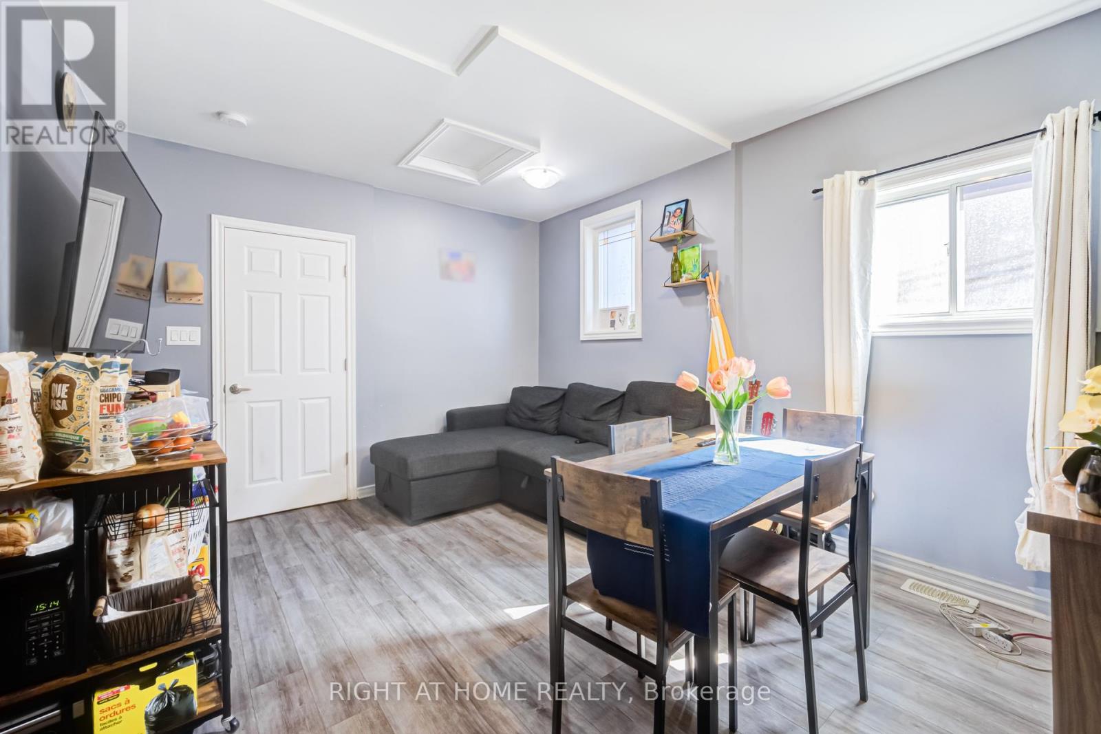 519 Rogers Road, Toronto, Ontario  M6M 1B4 - Photo 29 - W12934698