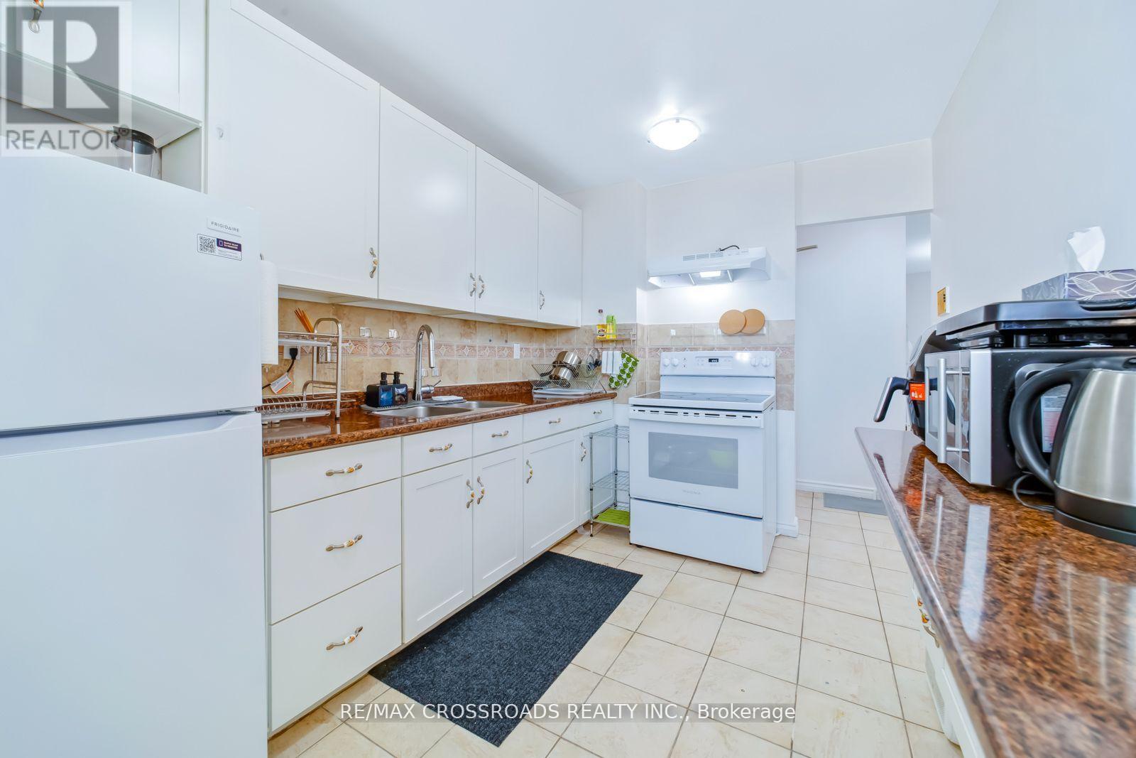 1208 - 340 Dixon Road, Toronto (Kingsview Village-The Westway), Ontario  M9R 1T1 - Photo 4 - W12934700