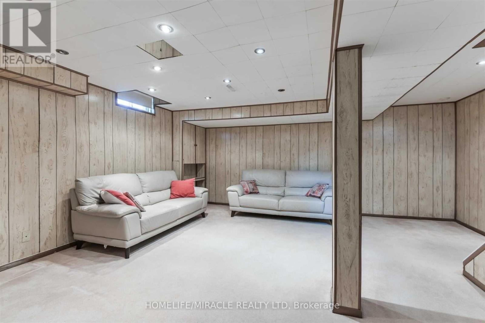 37 Banner Crescent, Ajax, Ontario  L1S 3S8 - Photo 25 - E12868404