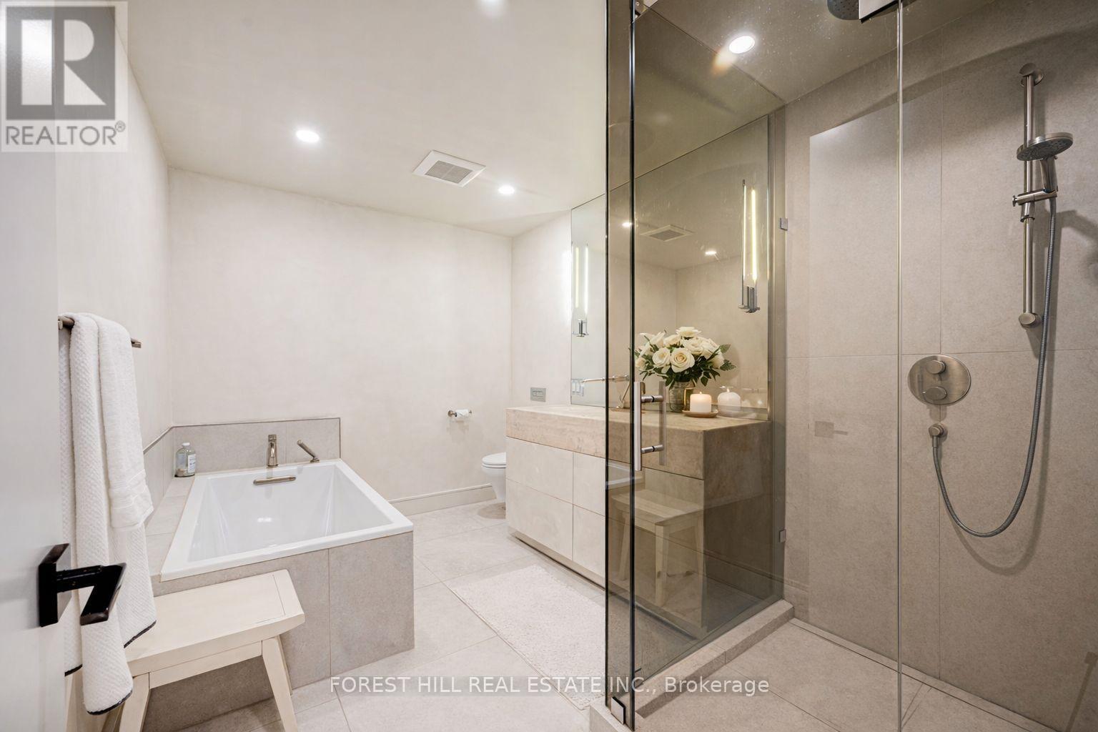 295 Strathmore Boulevard, Toronto, Ontario  M4J 1P9 - Photo 19 - E12908658