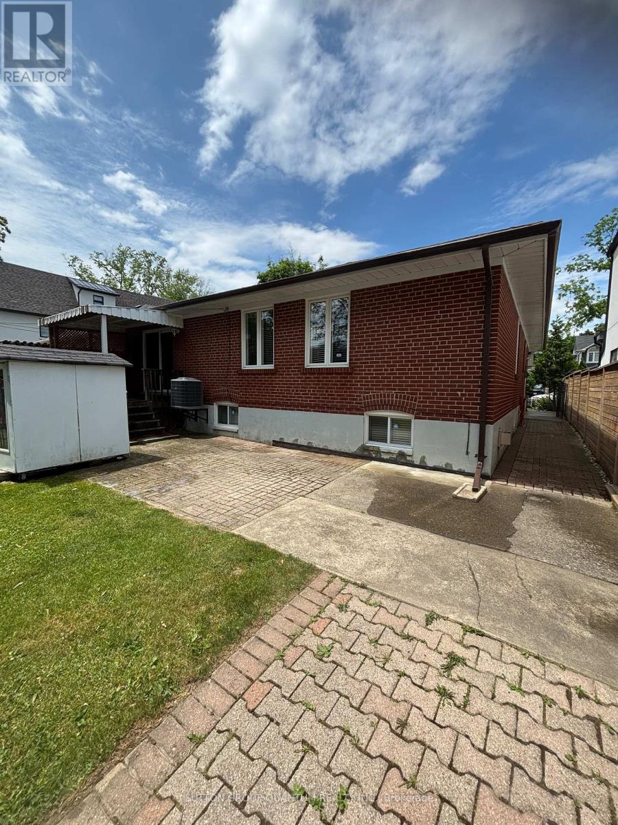 61 Forest Avenue, Mississauga, Ontario  L5G 1L3 - Photo 30 - W12887934