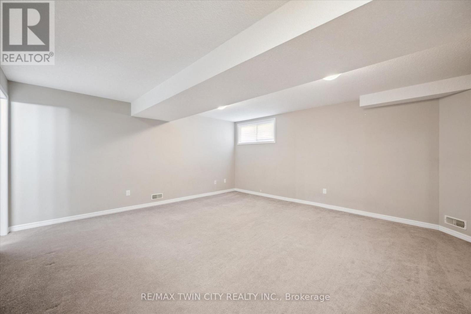 Photo 20 of 32 for 3 - 3045 Springmeadow Road