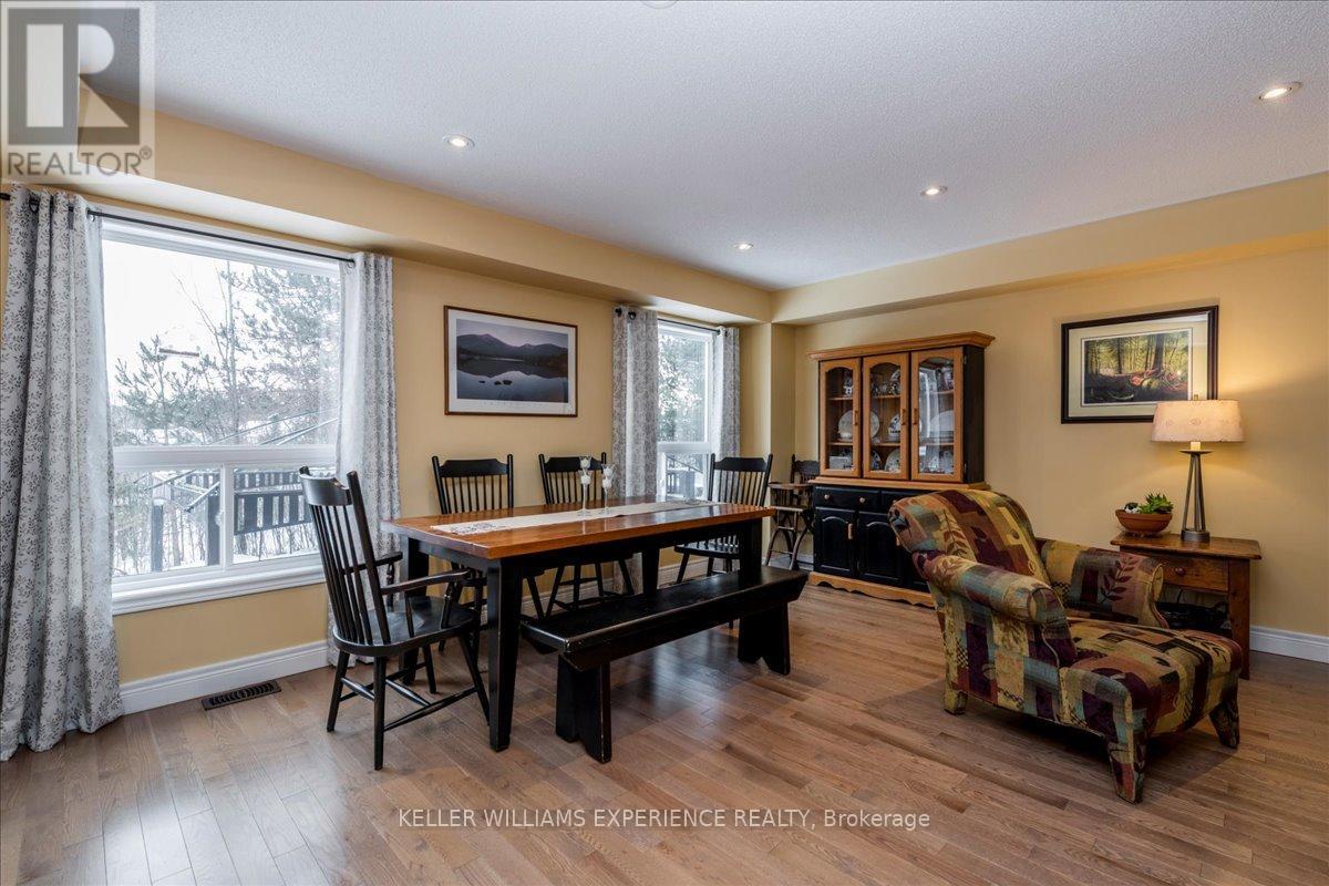 70 Fieldstream Chase, Bracebridge, Ontario P1L 0A7 - Photo 10 - X12934584