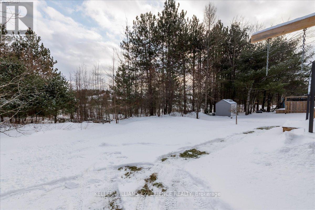 70 Fieldstream Chase, Bracebridge, Ontario P1L 0A7 - Photo 3 - X12934584